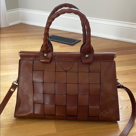 Patricia Nash Handbags - Patricia Nash Brown Leather Shoulder Bag Woven Design and magnetic closure